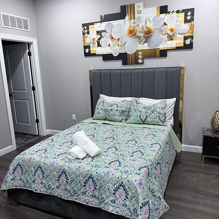 The Palm Suite Lehigh Acres Exteriör bild