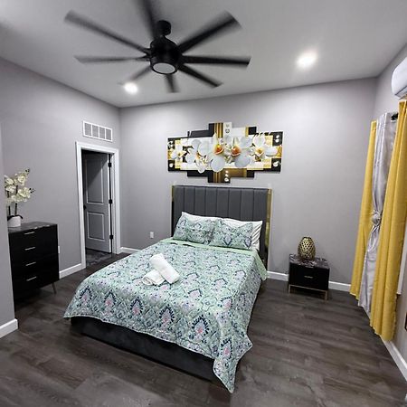 The Palm Suite Lehigh Acres Exteriör bild