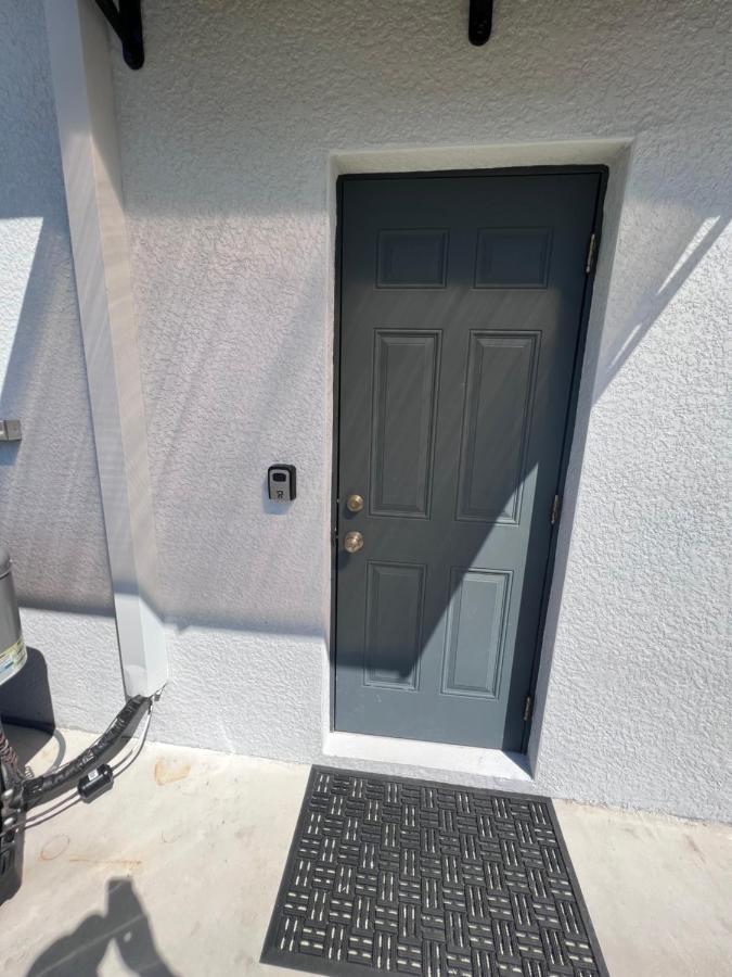 The Palm Suite Lehigh Acres Exteriör bild