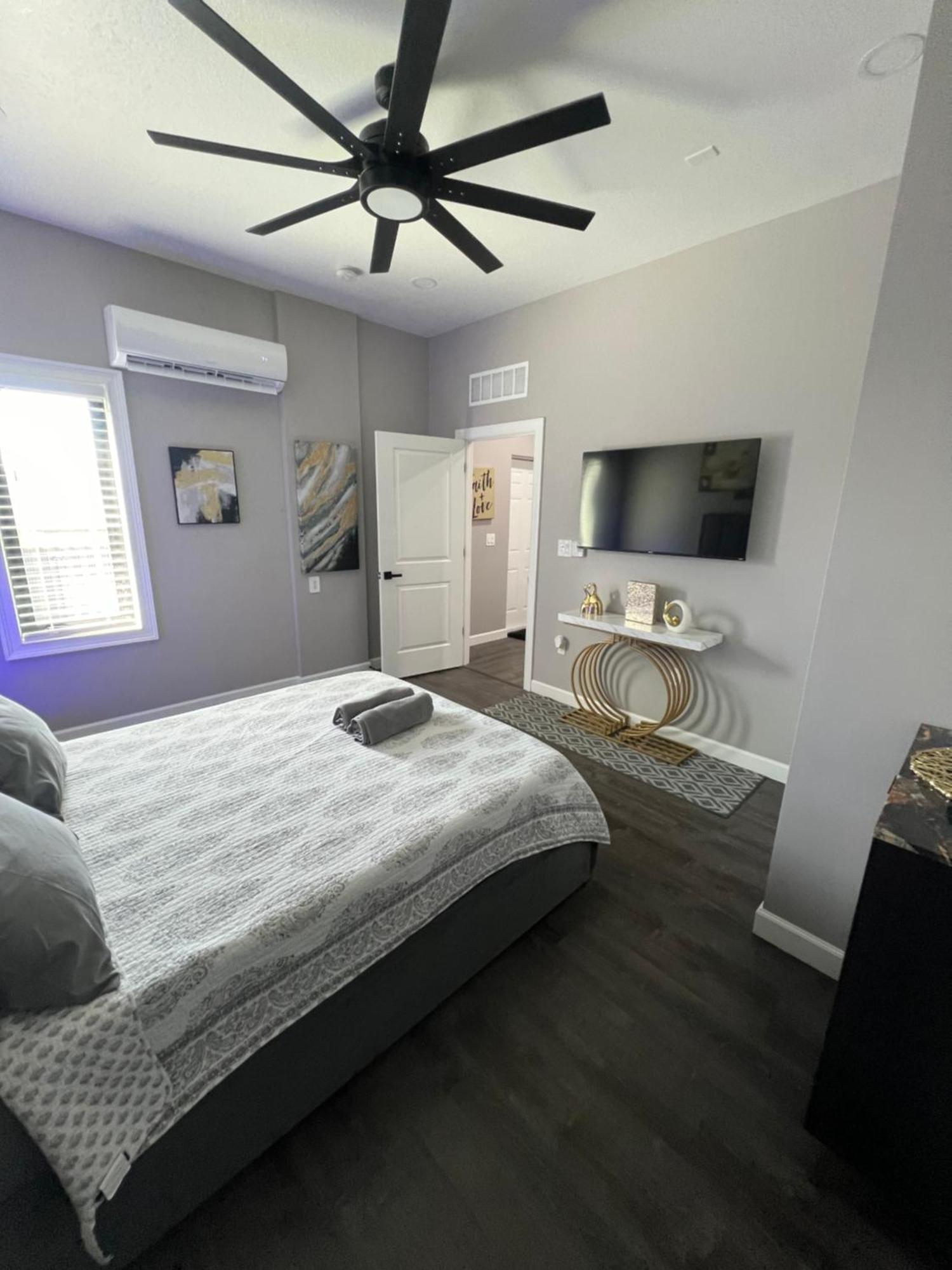The Palm Suite Lehigh Acres Exteriör bild