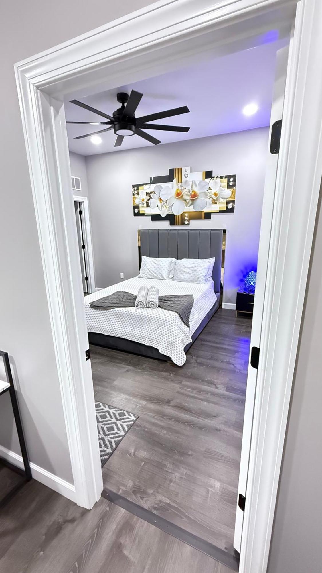 The Palm Suite Lehigh Acres Exteriör bild